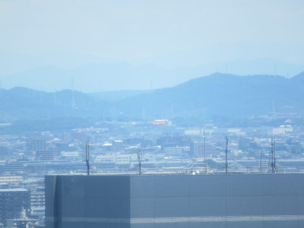 ヒルトン名古屋から名古屋空港を見る