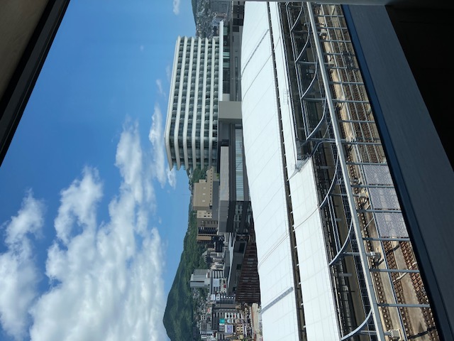 ヒルトン長崎からマリオットを見る